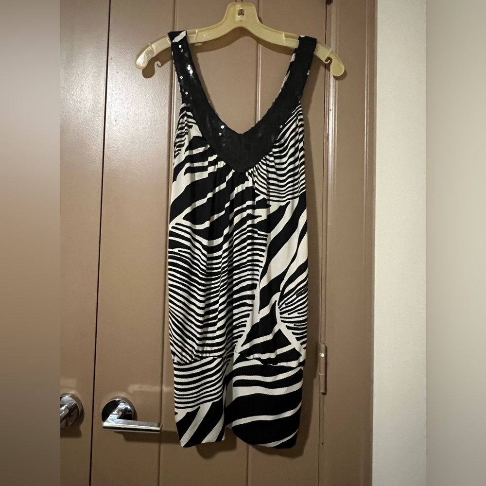 ♠️XOXO Dress sleeveless animal, print sequence black♠️